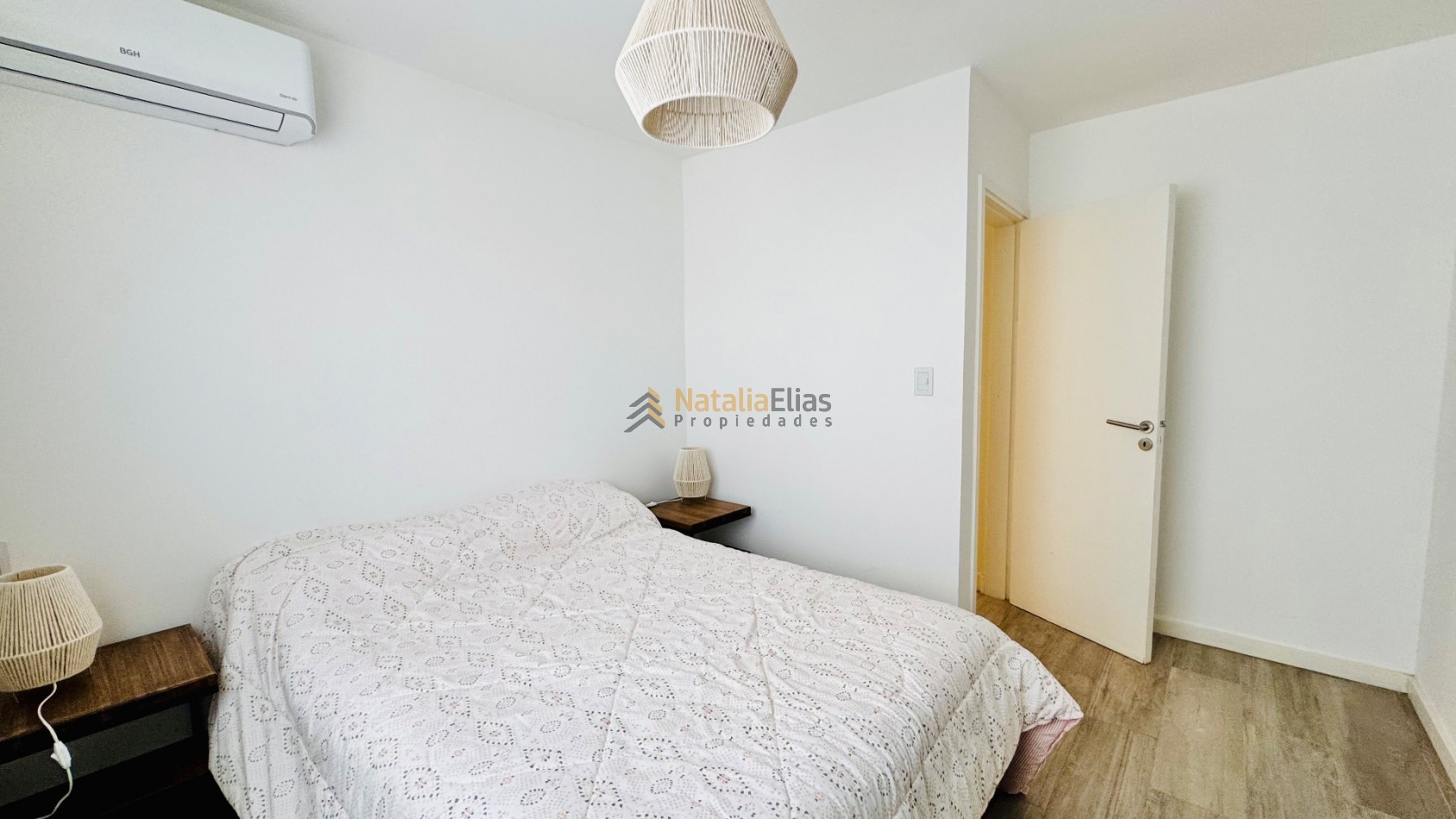 Departamento 2 ambientes al frente en Pinamar 