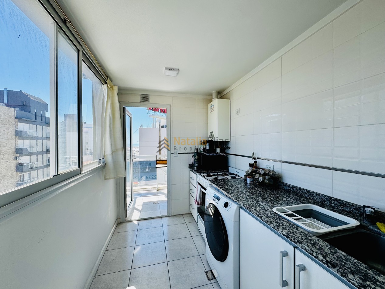 Departamento 2 ambientes al frente en La Perla 