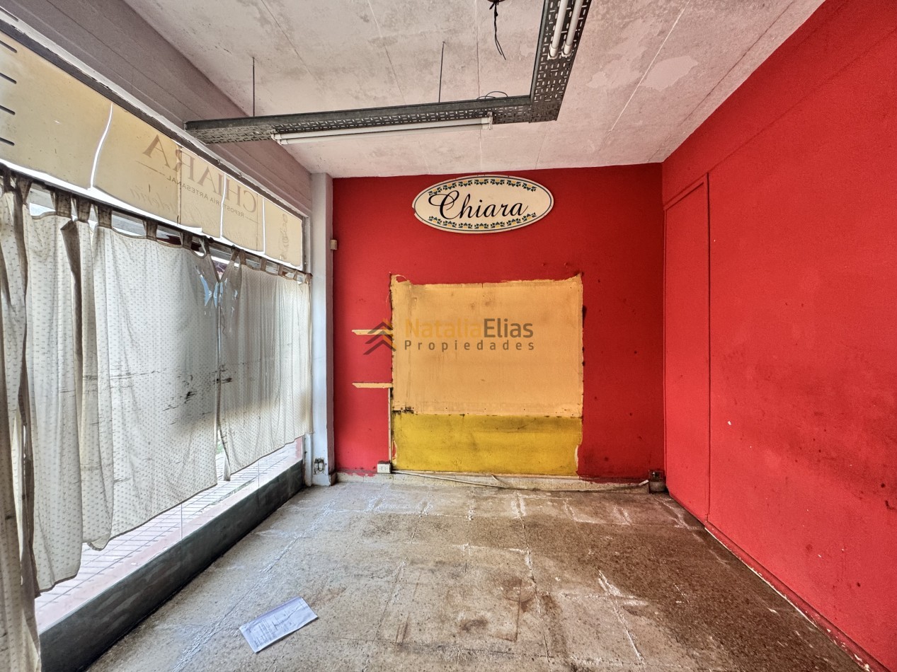 Lote apto desarrollo inmobiliario. Local + vivienda a reciclar