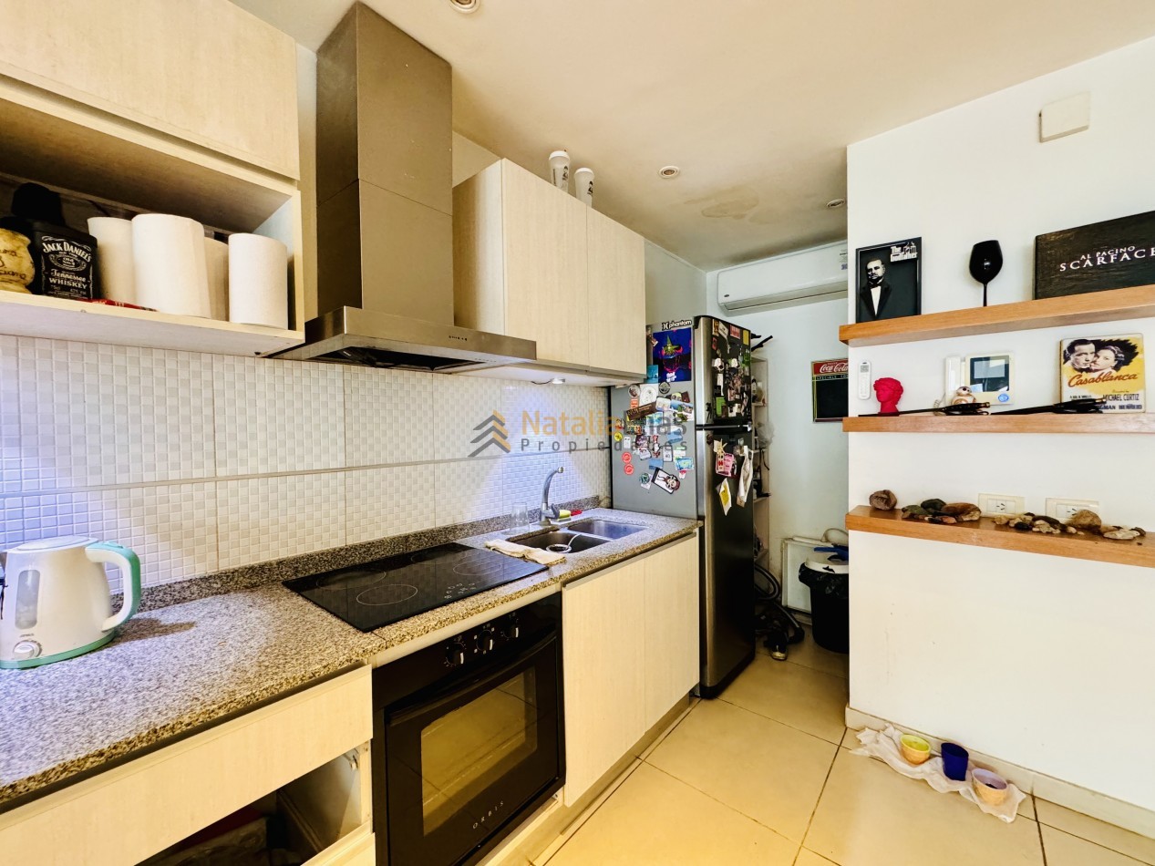 Departamento en Venta 2 ambientes con cochera cubierta en zona Plaza Colon 