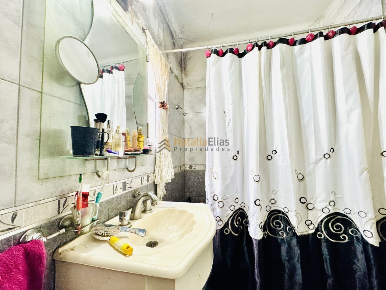 Casa 3 ambientes barrio Bernardino Rivadavia