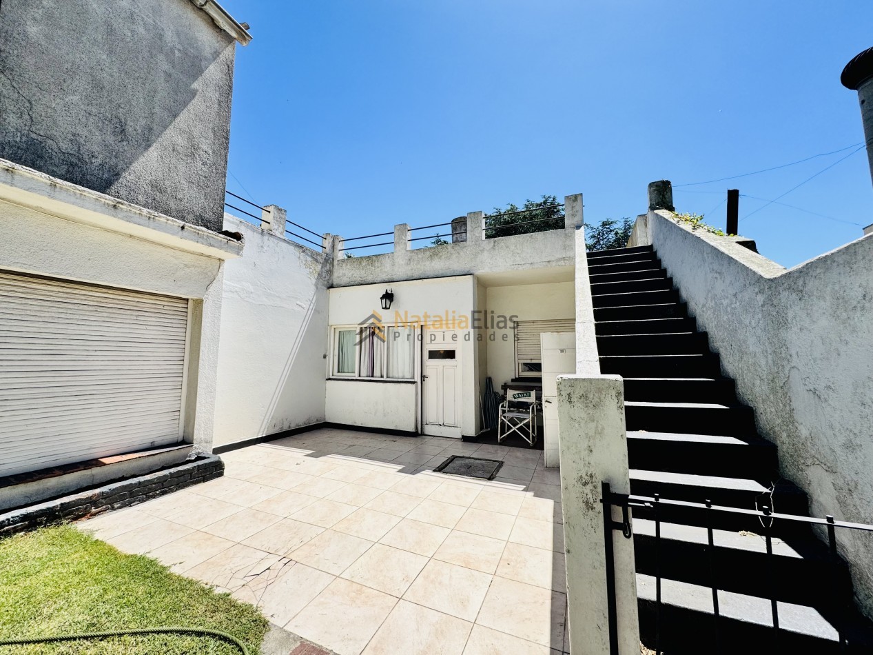 Local al frente + sector de trabajo + vivienda al fondo