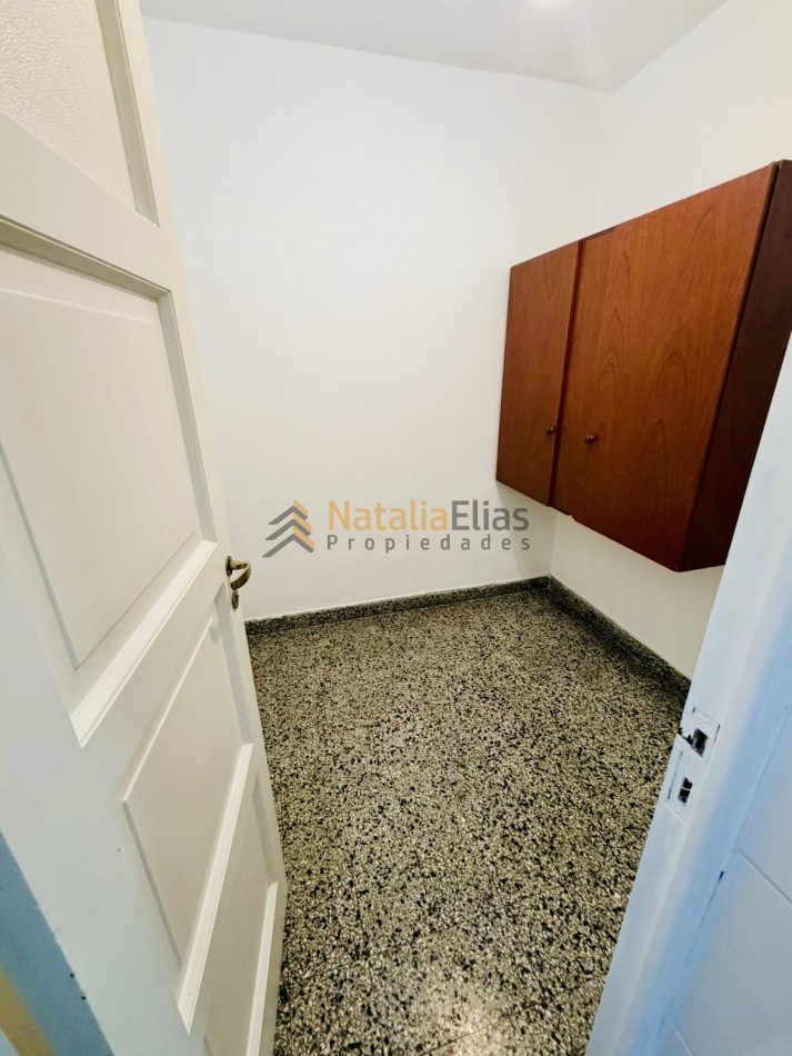 Alquiler 24 meses: departamento 3 ambientes con dependencia en Centro de Mar del Plata