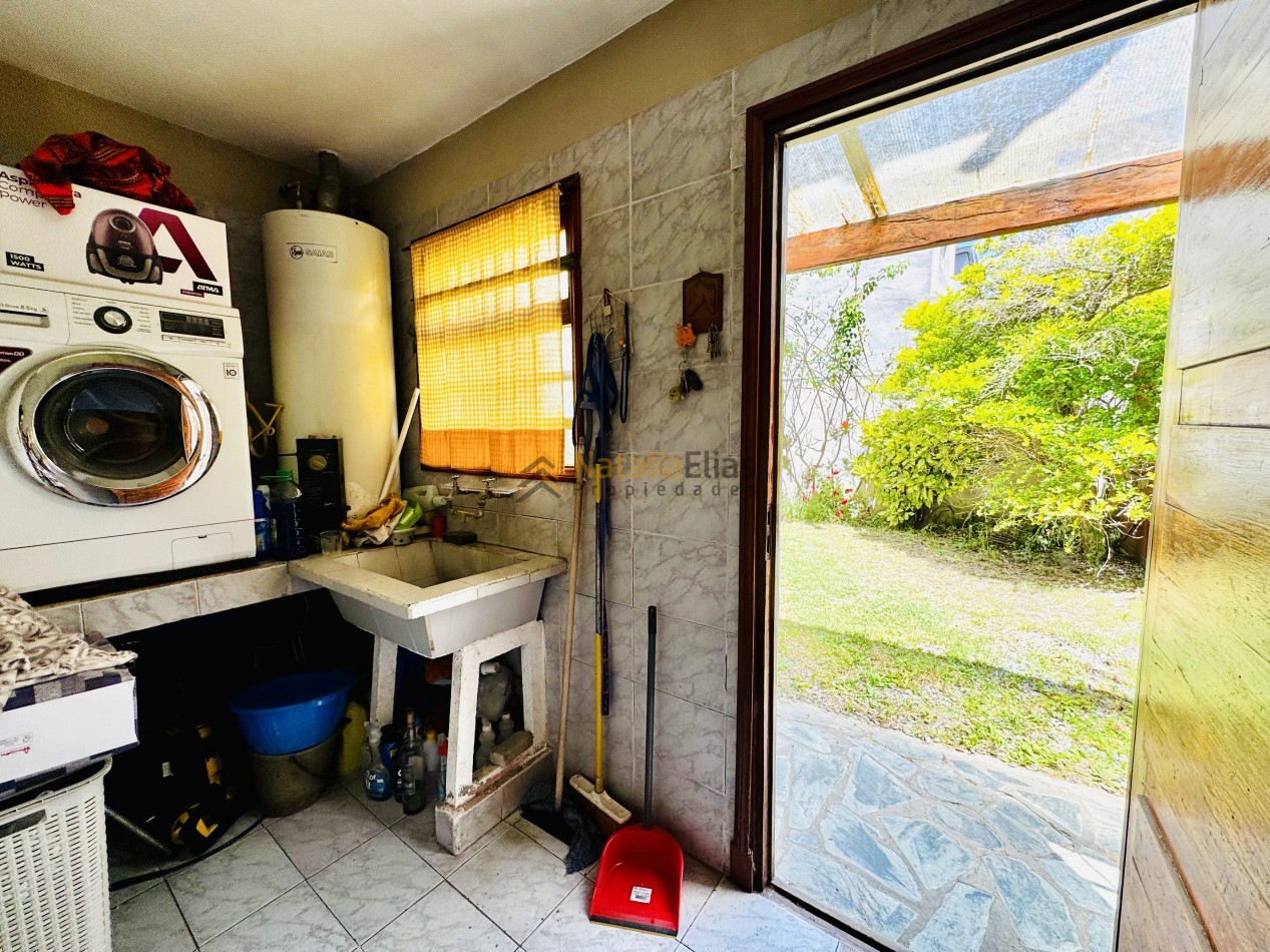 Casa 3 ambientes con quincho