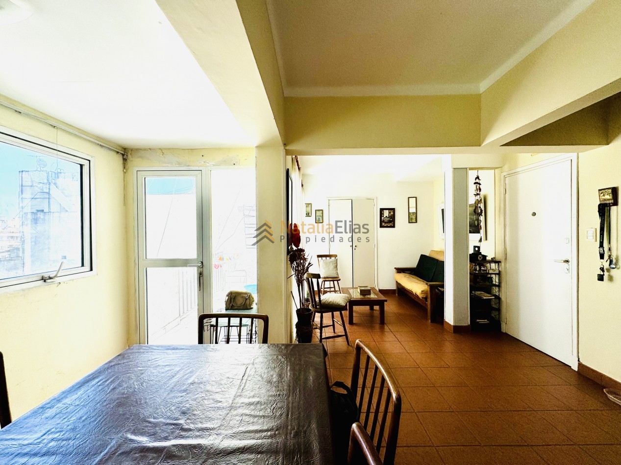 Departamento 3 ambientes al frente con dependencia 