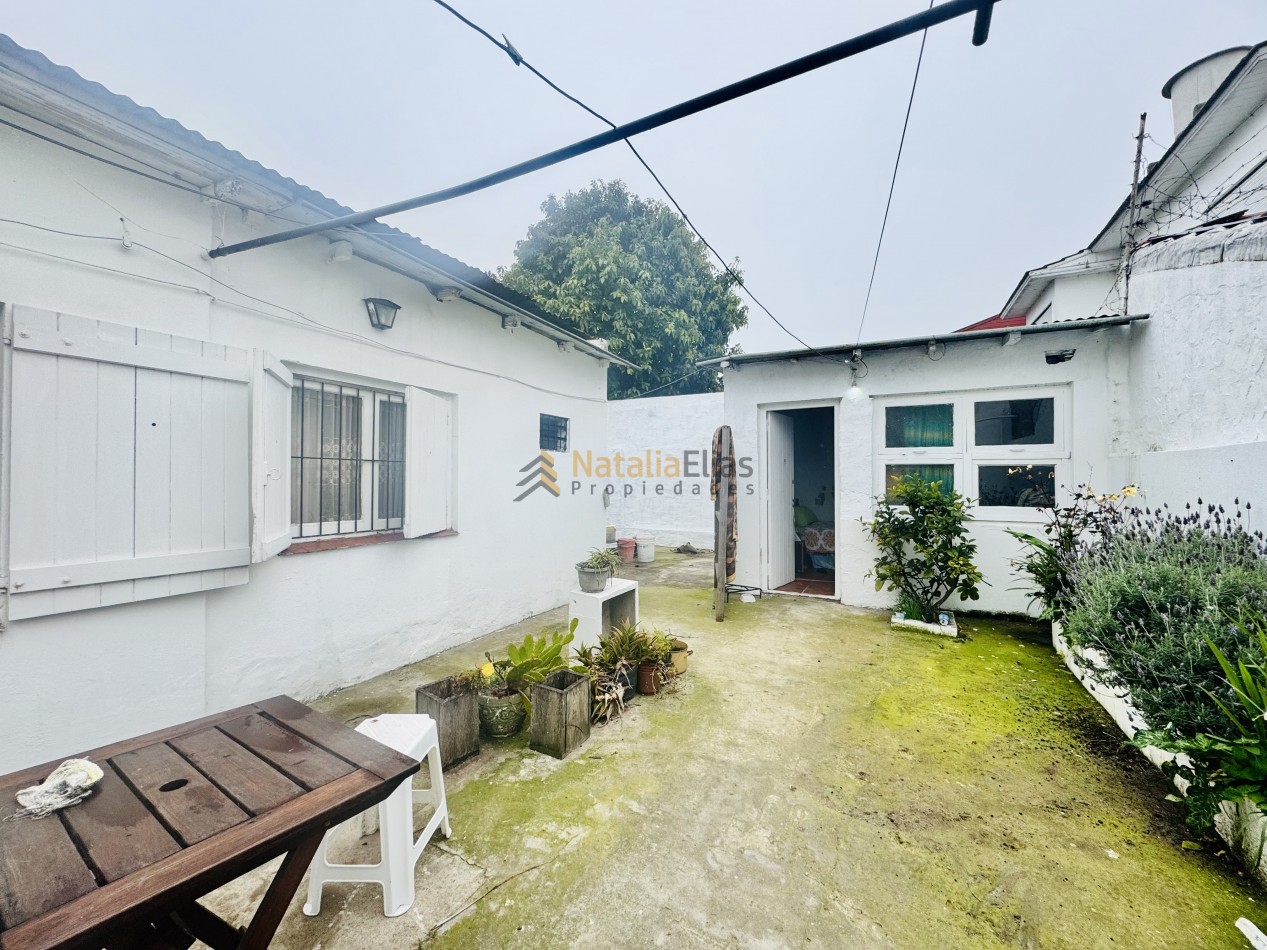 Chalet 3 ambientes con patio y garage en Pinos de Anchorena