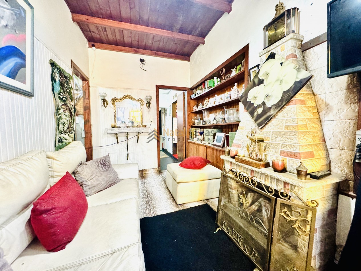 Casa 3 ambientes barrio Bernardino Rivadavia