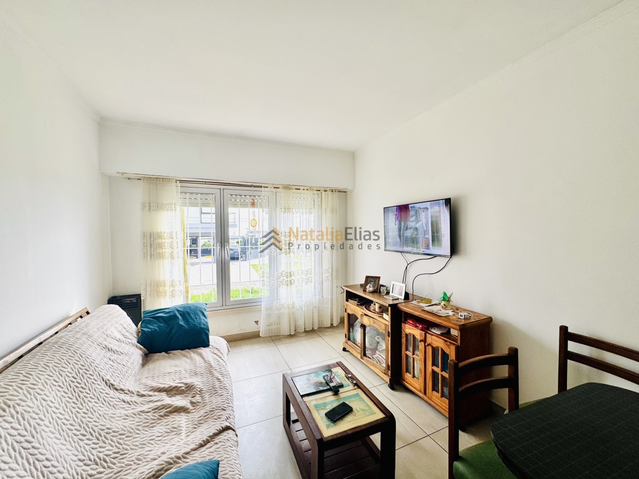 Departamento 2 ambientes y medio con cochera y baulera VISTA AL MAR 