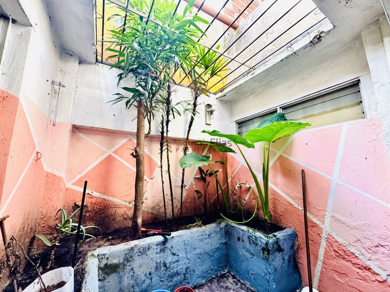 Casa 3 ambientes barrio Bernardino Rivadavia