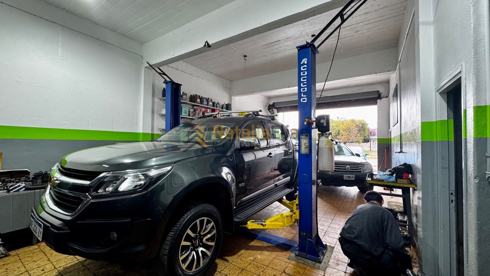 Local comercial mas galpon en zona Av. Libertad y Alio 