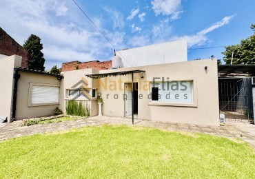 Moderna casa en barrio Las Avenidas