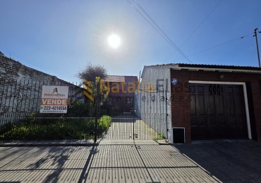 Chalet 3 ambientes con patio y garage en Pinos de Anchorena